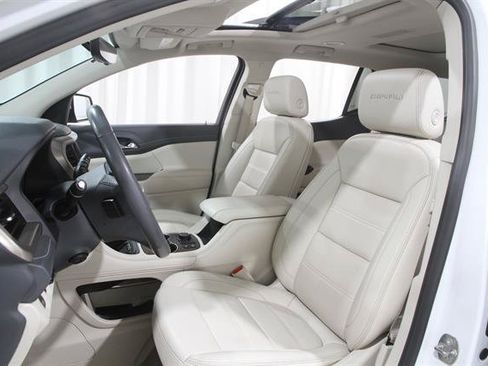 Used 2021 GMC Acadia Denali w/ Denali Ultimate Package AWD/4WD image 5