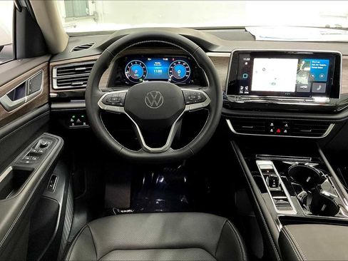 New 2026 Volkswagen Atlas SEL image 15