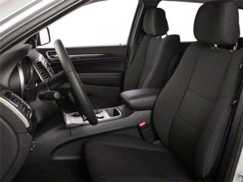 Used 2013 Jeep Grand Cherokee Overland w/ Advance Technology Group image 11