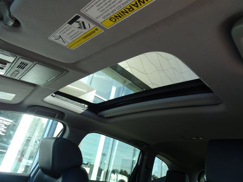 Used 2017 Honda CR-V EX-L image 12