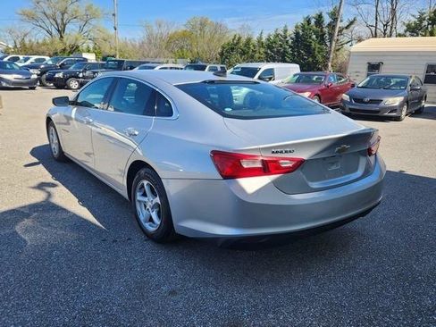 Used 2017 Chevrolet Malibu LS image 5