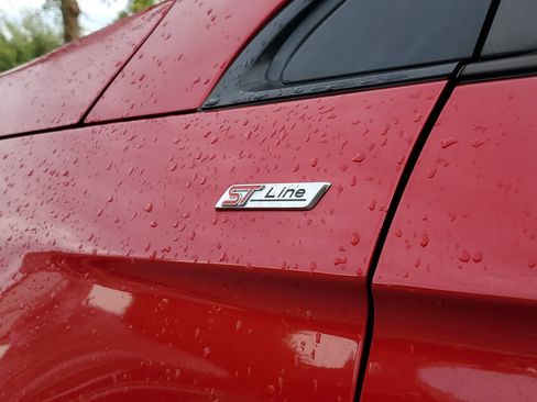 Used 2022 Ford Edge ST-Line AWD/4WD image 7