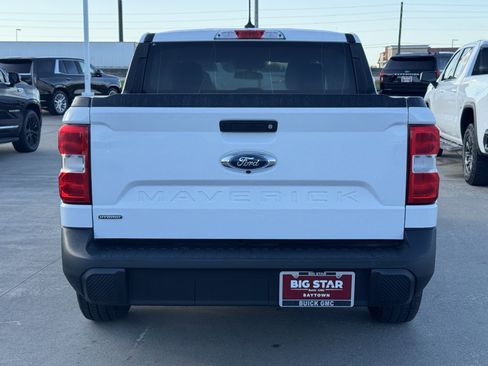Used 2022 Ford Maverick XLT image 9