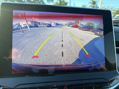 Used 2024 Jeep Compass Latitude image 15