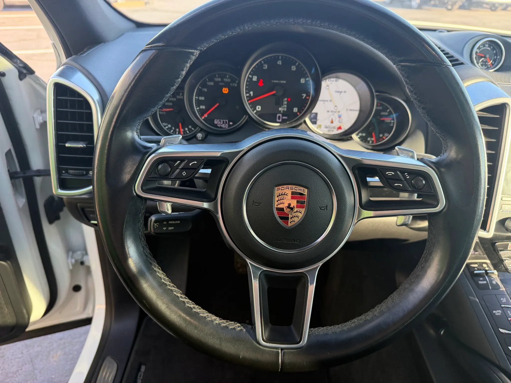 Used 2018 Porsche Cayenne AWD/4WD image 23