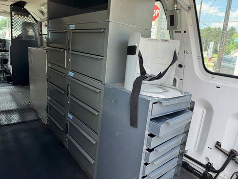 Used 2012 Ford E-350 and Econoline 350 Extended Super Duty w/ Insulation Pkg RWD image 19