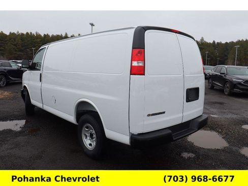 New 2026 Chevrolet Express 3500 image 5