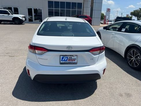 Used 2026 Toyota Corolla LE w/ LE Premium Package FWD image 3