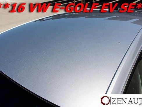 Used 2016 Volkswagen e-Golf SE FWD image 11
