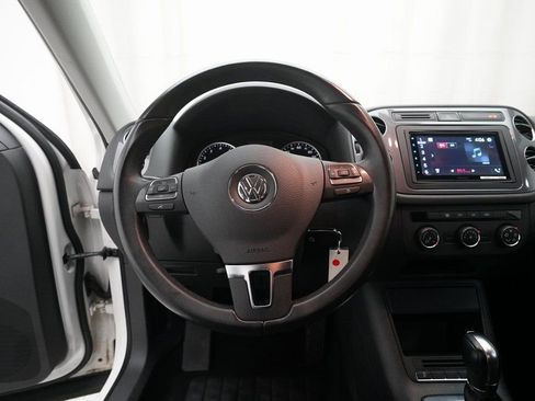 Used 2013 Volkswagen Tiguan SEL image 4