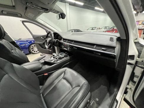 Used 2018 Audi Q7 3.0T Premium Plus image 40