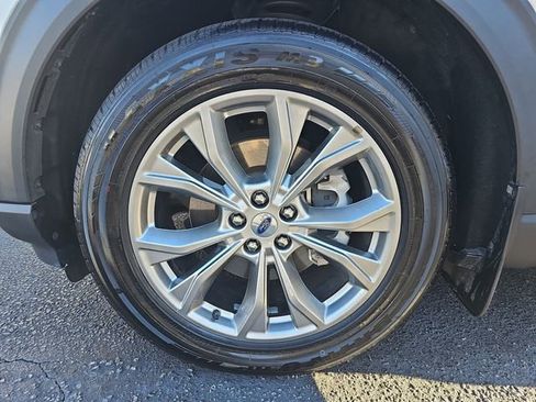 Used 2022 Ford Explorer XLT w/ Equipment Group 202A image 37