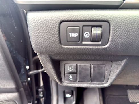 Used 2018 Honda Accord EX image 25