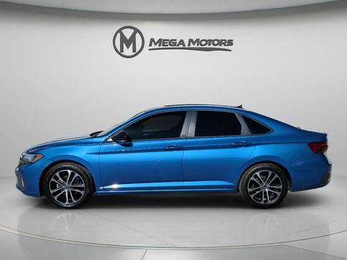 Used 2023 Volkswagen Jetta Sport image 3