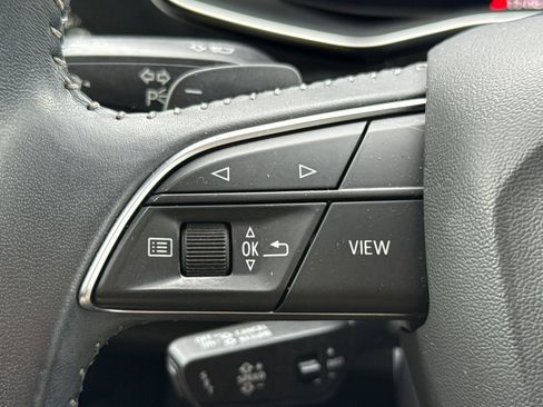 Used 2019 Audi Q8 Premium Plus w/ Premium Plus image 29