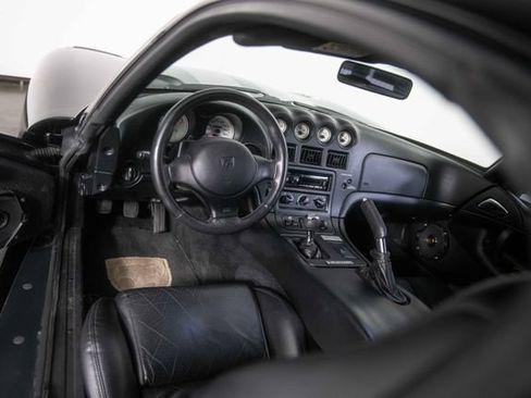 Used 1999 Dodge Viper GTS RWD image 15