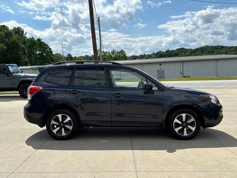 Used 2017 Subaru Forester 2.5i Premium w/ All-Weather Package AWD/4WD image 15
