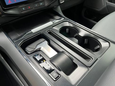 New 2025 Ford F150 Lightning Flash AWD/4WD image 33