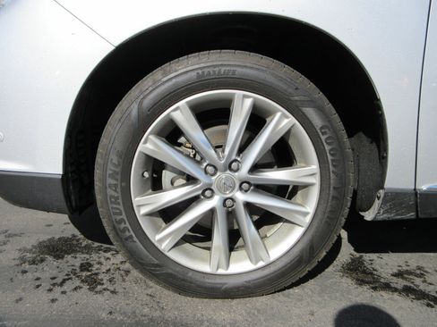 Used 2015 Lexus RX 450h AWD image 18
