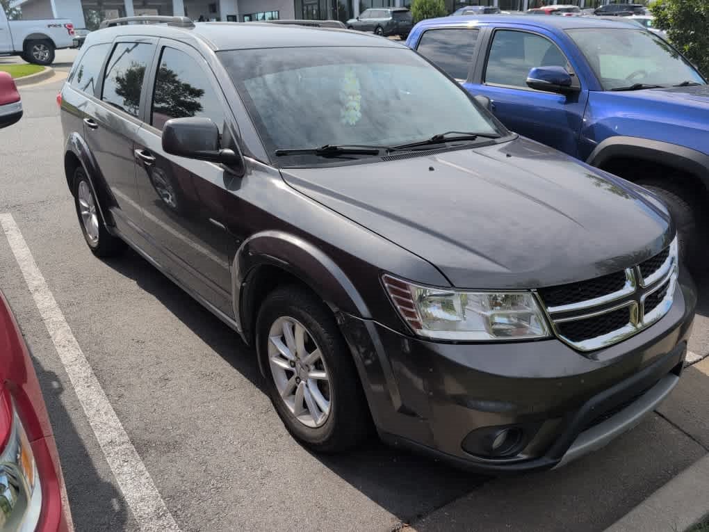 Used 2015 Dodge Journey SXT w/ Flexible Seating Group FWD image 3