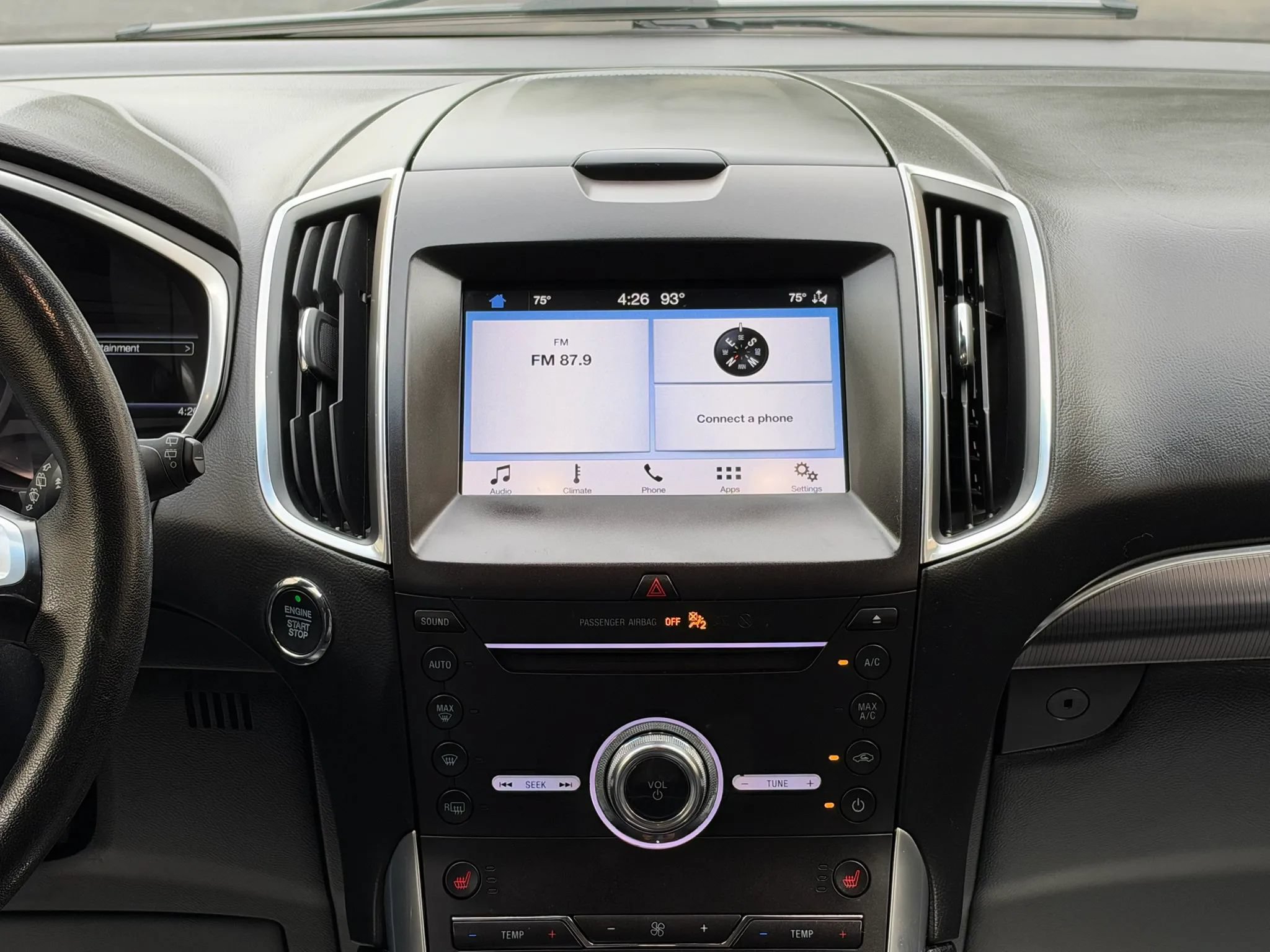 Used 2019 Ford Edge Titanium FWD image 16