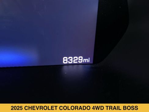 Certified 2025 Chevrolet Colorado Trail Boss AWD/4WD image 4