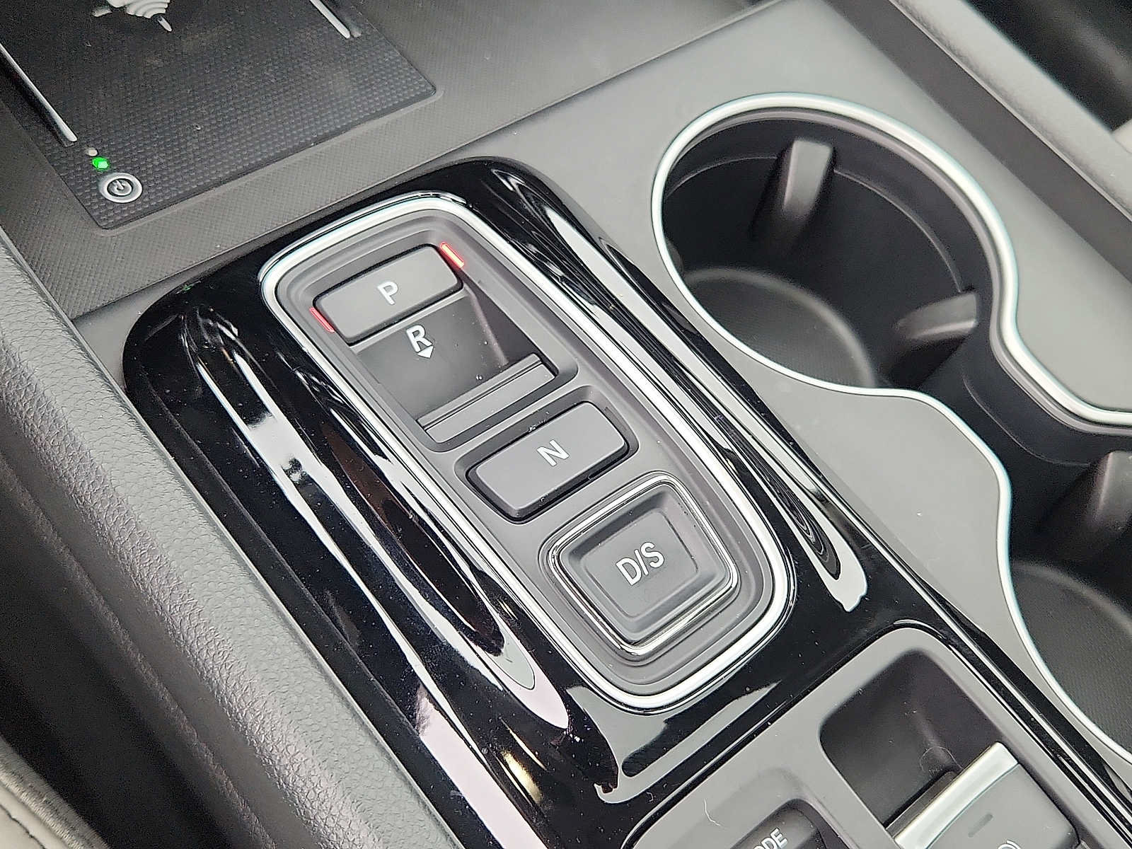 Certified 2025 Honda Pilot Touring image 14