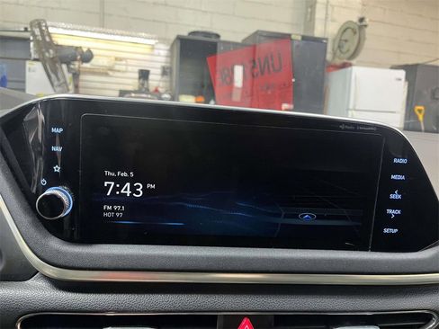 Used 2023 Hyundai Sonata SEL w/ Convenience Package image 18