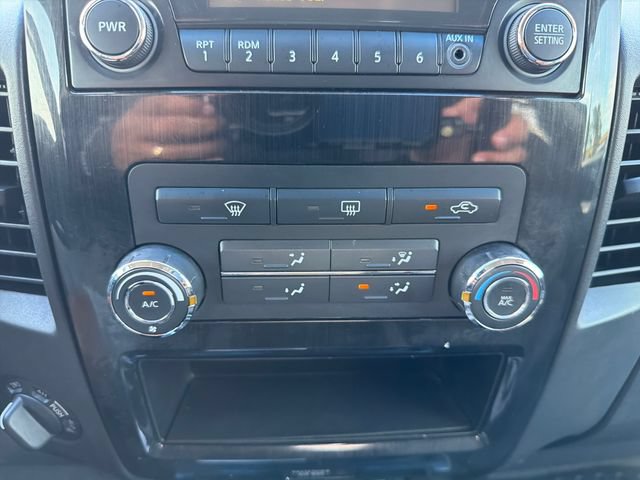Used 2014 Nissan Titan SV w/ SV Value Truck Package AWD/4WD image 14