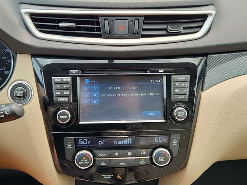 Used 2015 Nissan Rogue SL w/ SL Premium Package AWD/4WD image 23