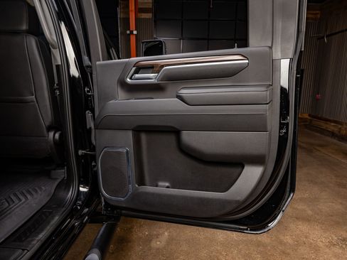 Used 2025 Chevrolet Silverado 2500 LT w/ Safety Package image 40