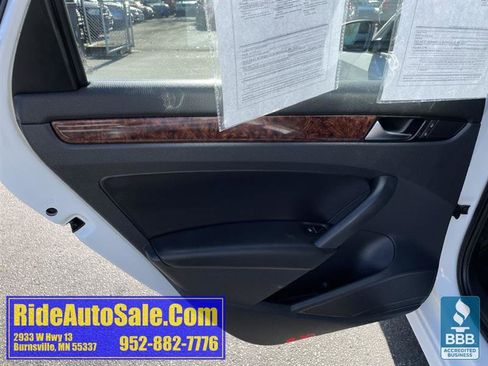 Used 2013 Volkswagen Passat 2.5 SEL image 11