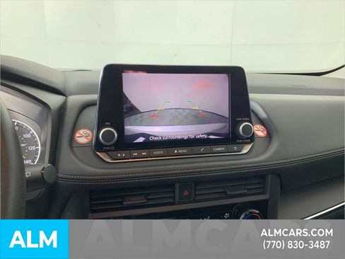 Used 2024 Nissan Rogue S image 24