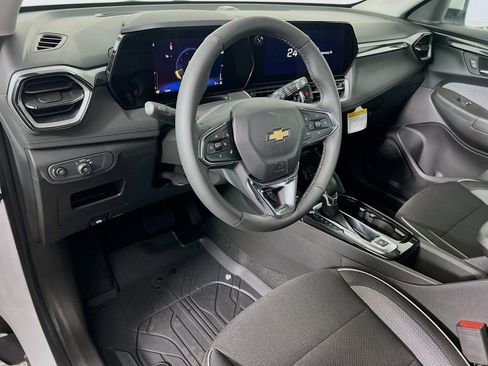 New 2026 Chevrolet TrailBlazer LT w/ Convenience Package image 9