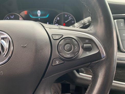 Used 2019 Buick Enclave Avenir w/ Avenir Technology Package AWD/4WD image 17