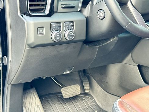 Used 2024 GMC Sierra 1500 Denali Ultimate image 17