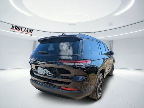 New 2025 Jeep Grand Cherokee L Limited w/ Black Appearance Package image 3