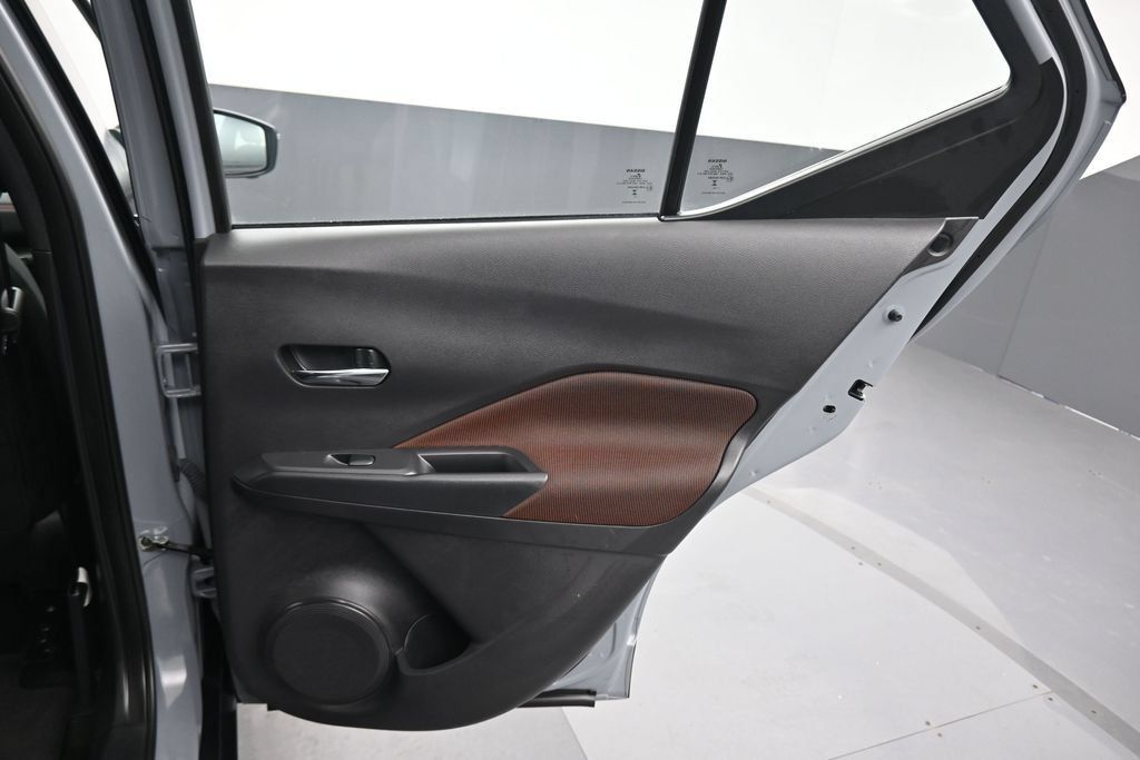 Used 2023 Nissan Kicks SR FWD image 34
