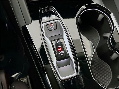 New 2025 Audi Q5 2.0T Premium Plus image 17