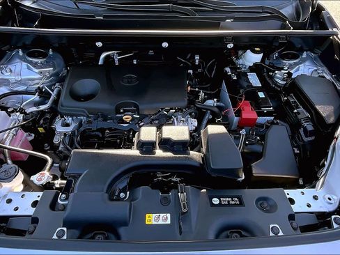 Used 2024 Toyota RAV4 LE image 31