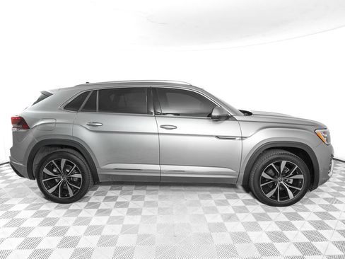 Used 2025 Volkswagen Atlas Cross Sport SEL Premium R-Line AWD/4WD image 3