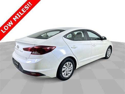 Used 2019 Hyundai Elantra SE image 8