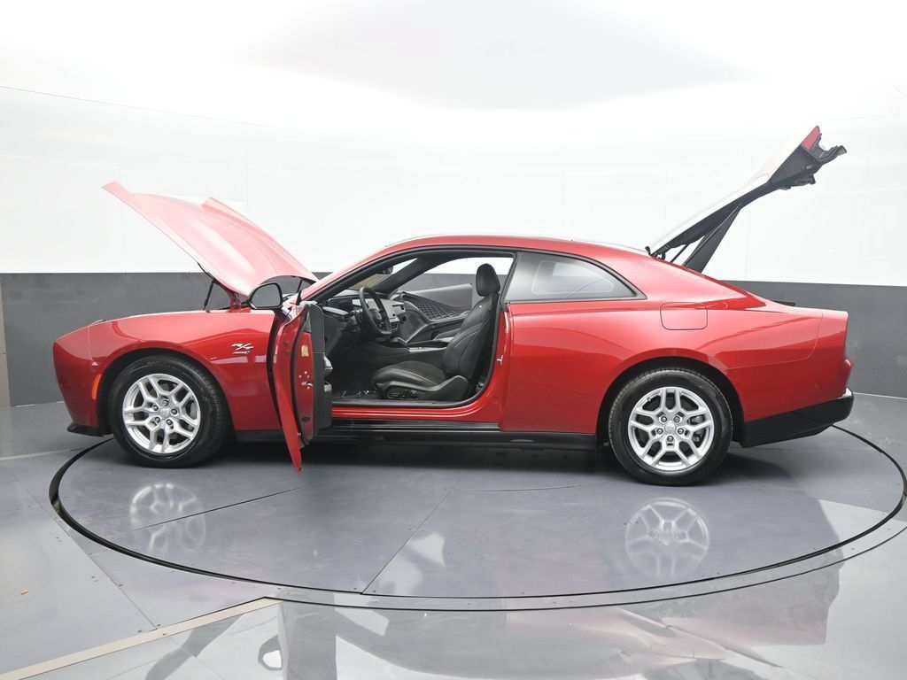 Used 2025 Dodge Charger Daytona R/T w/ Sun & Sound Package AWD/4WD image 74