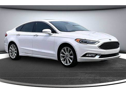 Used 2017 Ford Fusion Platinum FWD image 14