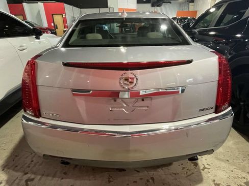 Used 2010 Cadillac CTS Luxury RWD image 5