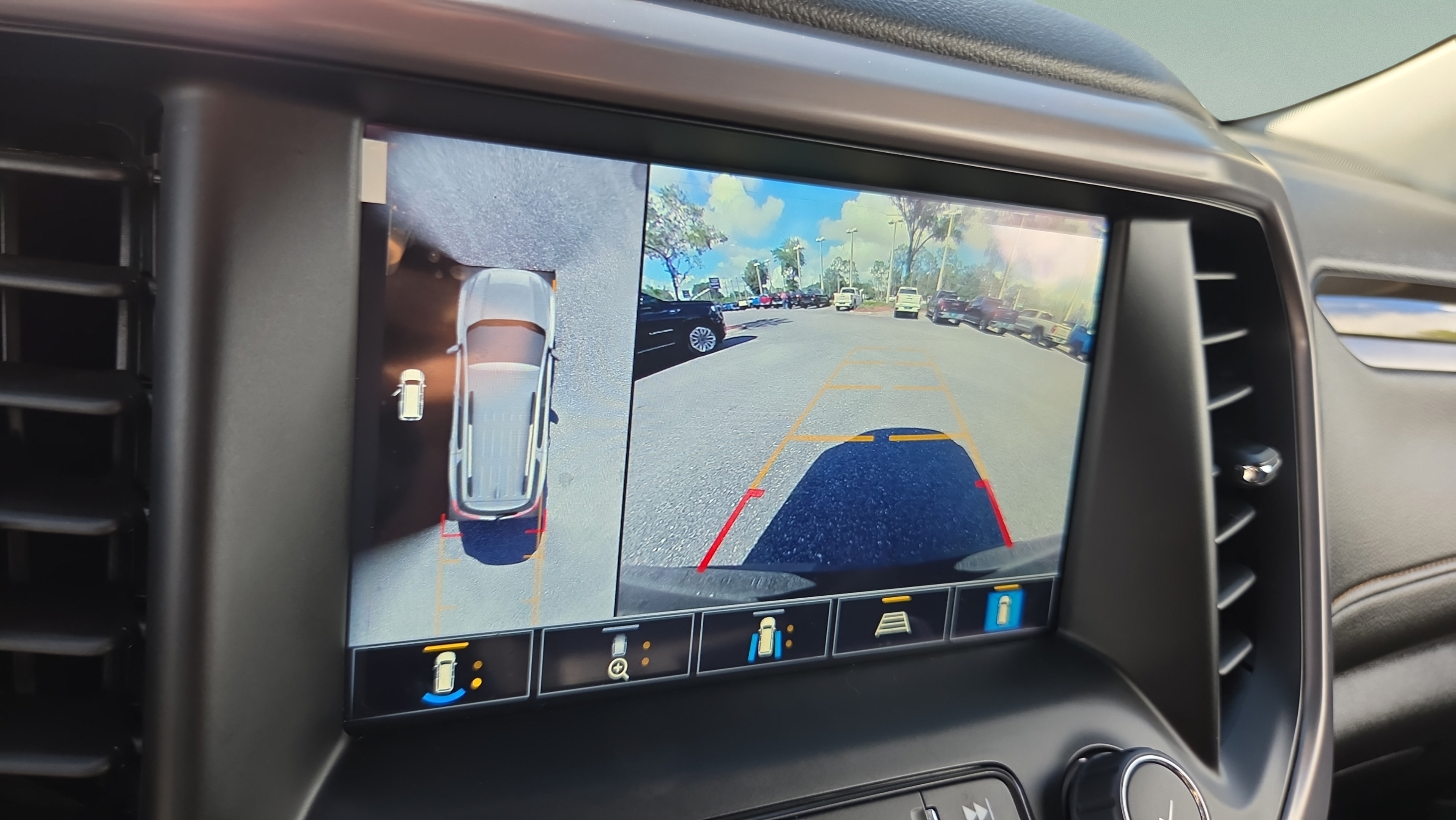 Certified 2023 GMC Acadia AT4 w/ Technology Package AWD/4WD image 20