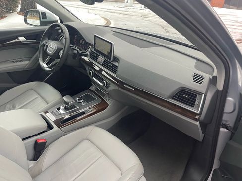Used 2019 Audi Q5 2.0T Premium Plus w/ Premium Plus Package image 14