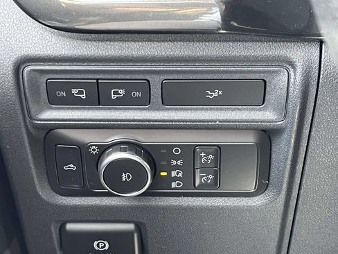 Used 2022 Ford F150 XLT w/ Equipment Group 302A High AWD/4WD image 17