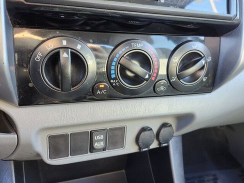 Used 2012 Toyota Tacoma PreRunner image 23