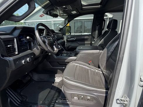 Used 2024 GMC Sierra 2500 AT4X AWD/4WD image 27
